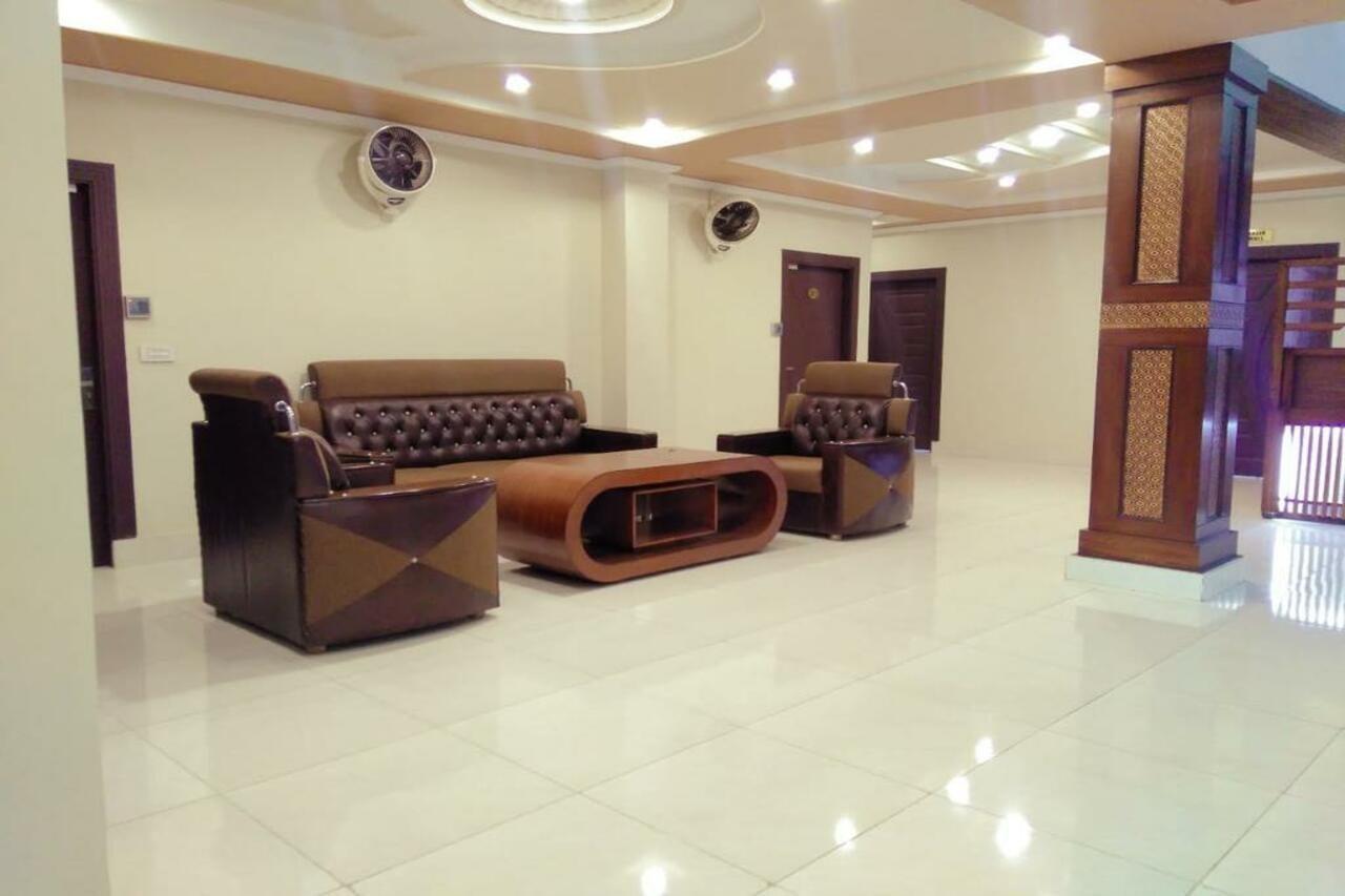 Hotel Crown Inn Multan Exteriér fotografie