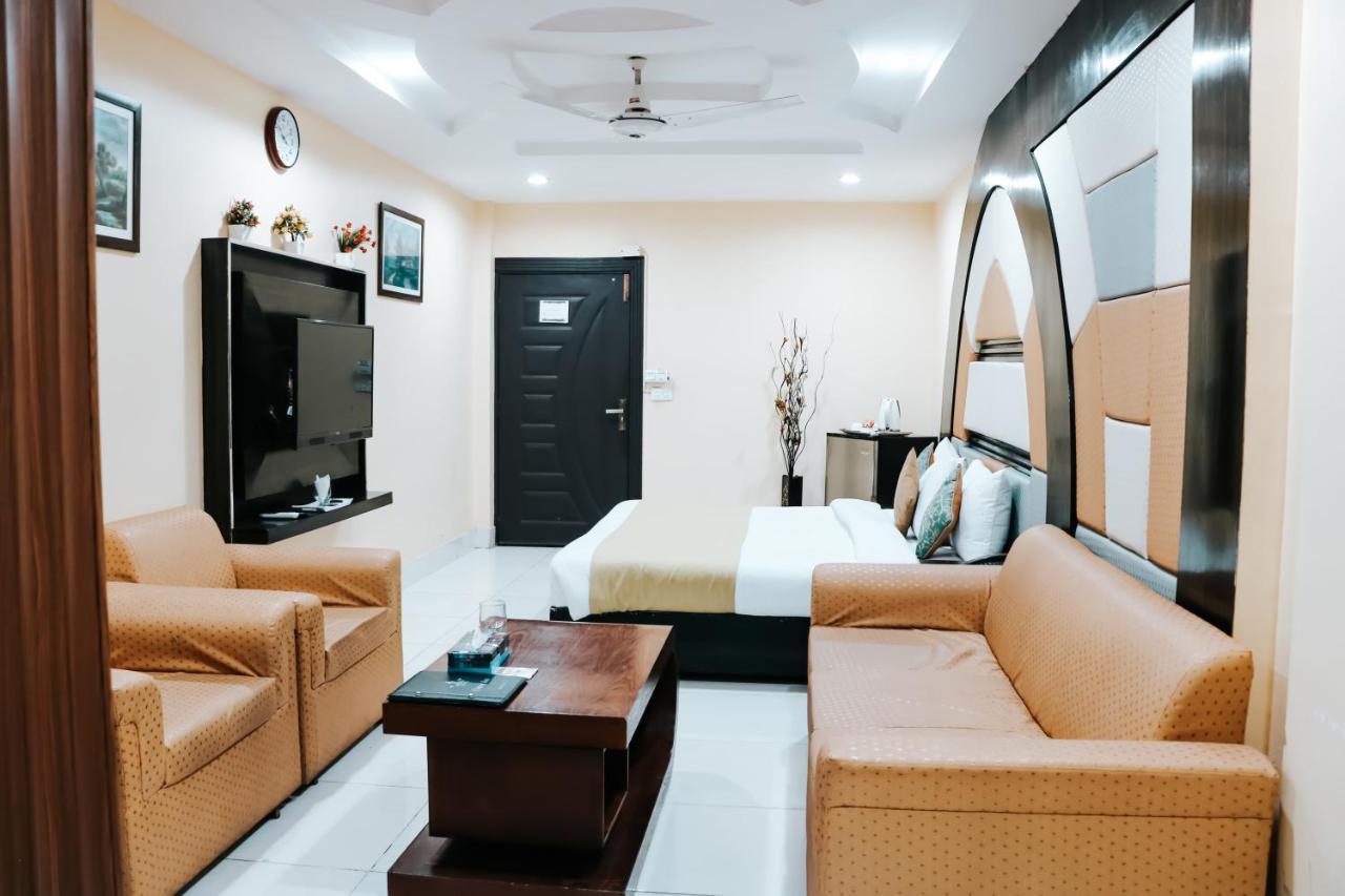 Hotel Crown Inn Multan Exteriér fotografie