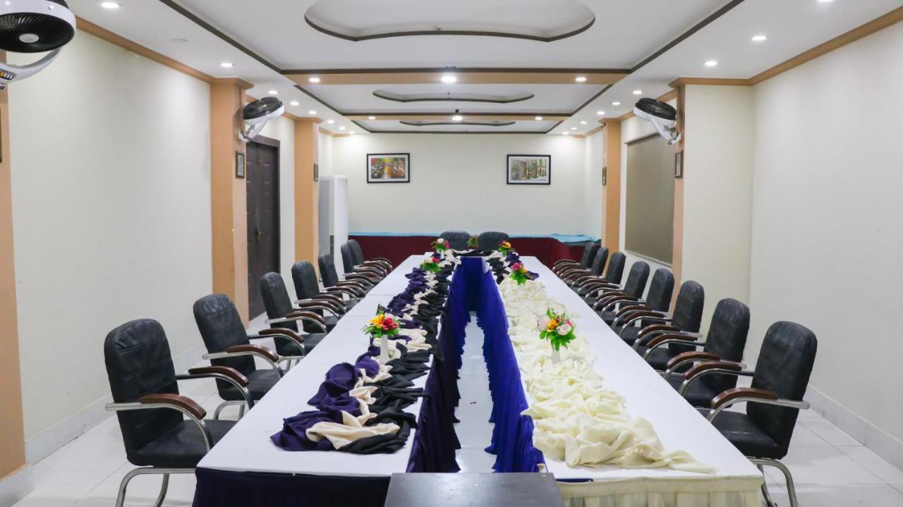 Hotel Crown Inn Multan Exteriér fotografie