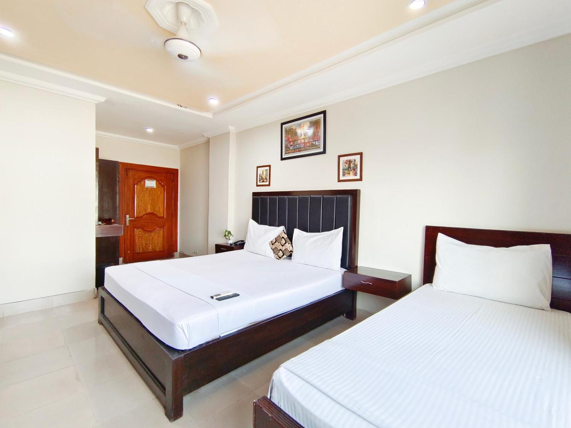 Hotel Crown Inn Multan Exteriér fotografie