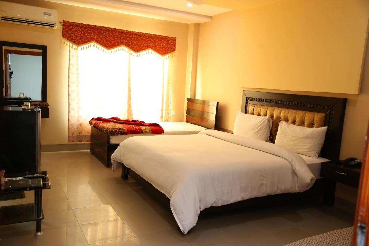 Hotel Crown Inn Multan Exteriér fotografie