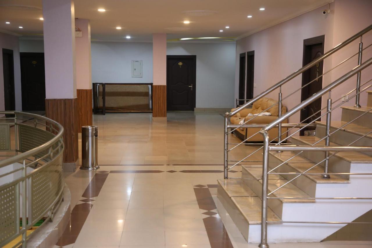 Hotel Crown Inn Multan Exteriér fotografie