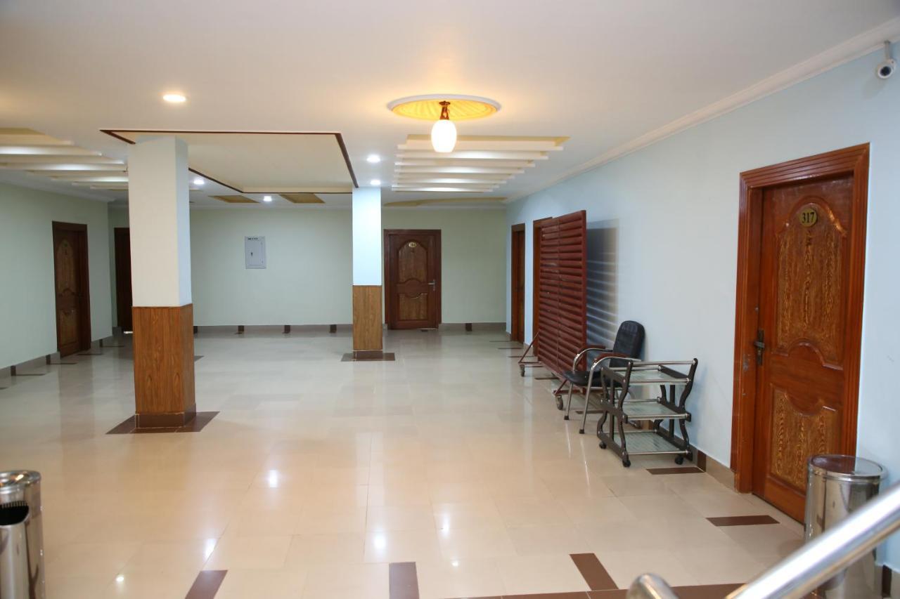 Hotel Crown Inn Multan Exteriér fotografie